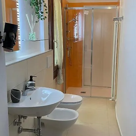 Bella * 博洛尼亚